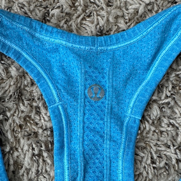 Lululemkn Swifty Tech Razorback - Picture 3 of 3